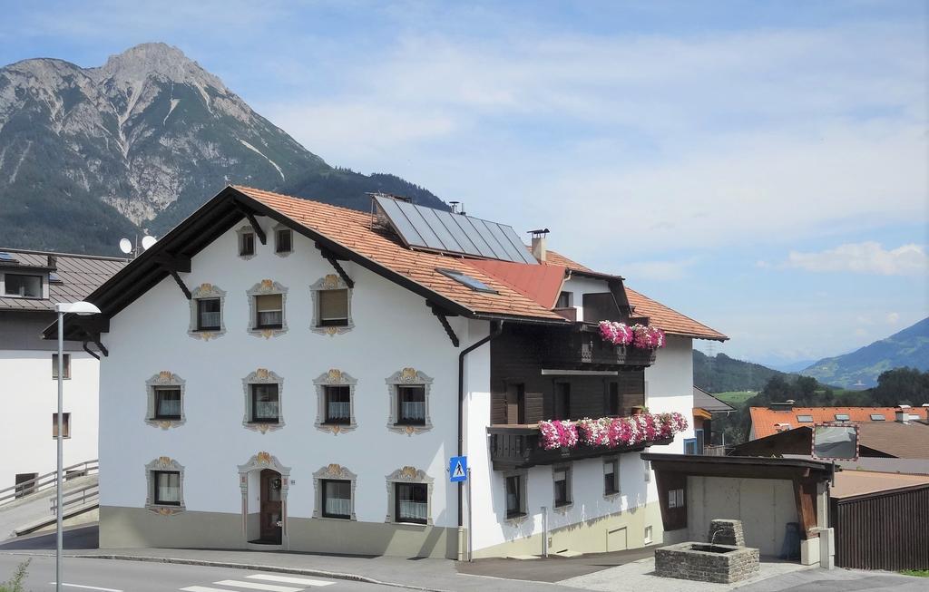 Hotel Pension Schöpf Arzl im Pitztal Exterior foto